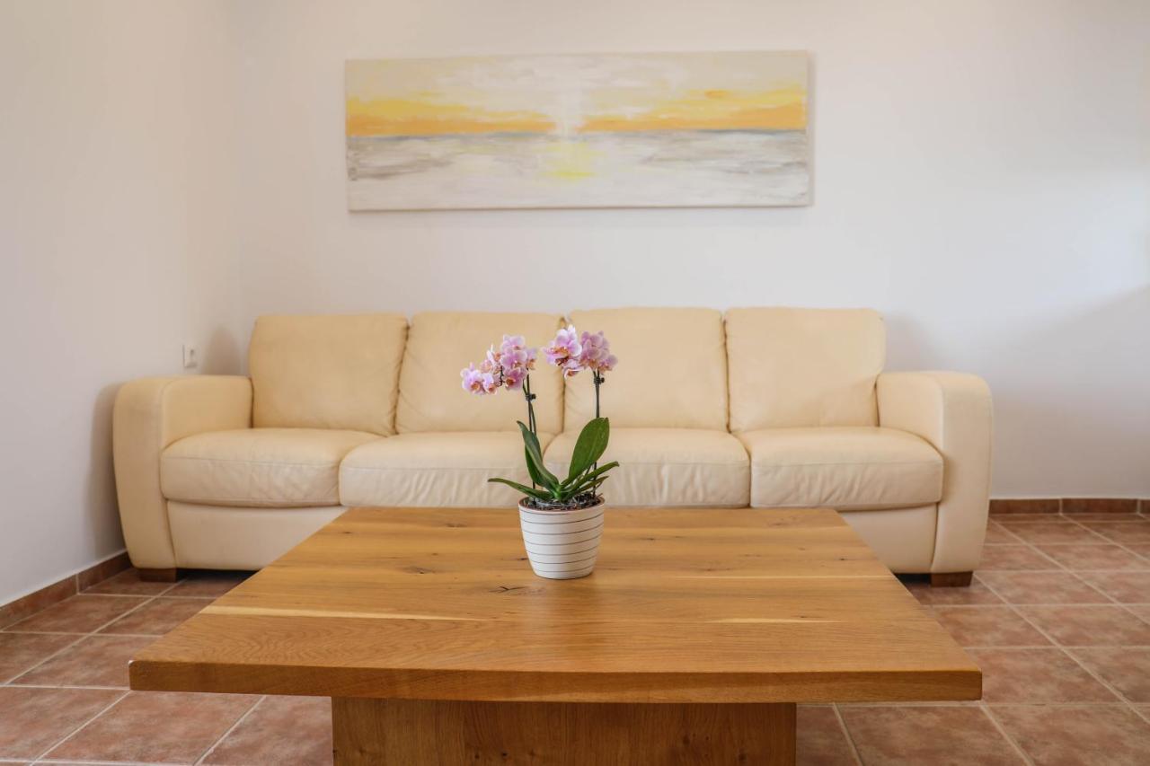 Georgia Villa Skiathos