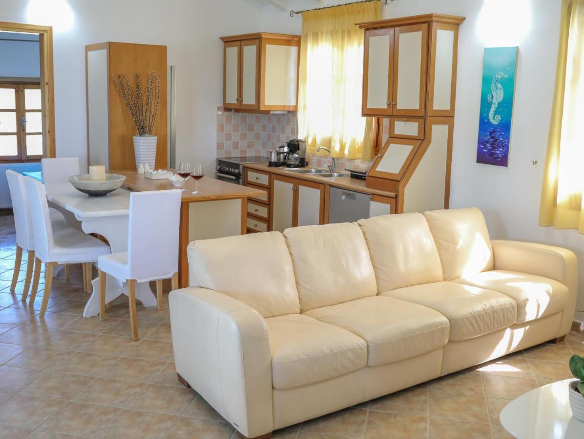 Georgia * Skiathos